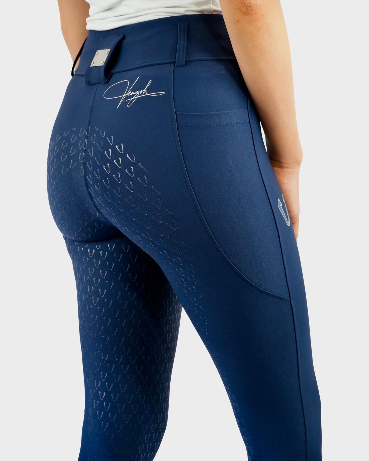 Détail assise full grip silicone sur leggings Vengoh Dahlia Navy - Adhérence et confort en selle